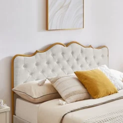 Classic Upholstered Platform Bed With Buckle Backrest, Metal Frame And Solid Wood Ribs-ModernLuxe -ModernLuxe GUEST cfe8dc58 3e2c 489a 814a 555c6440aa2d